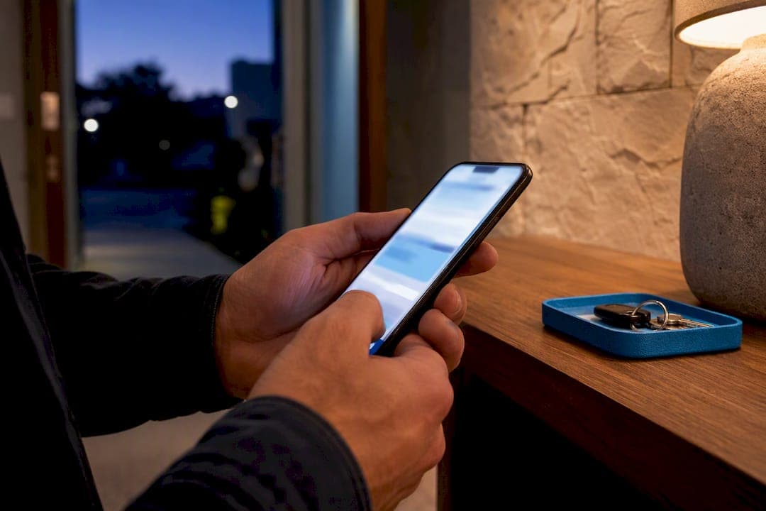 Australian Trades: After Hours Bookings in 15–30 Mins, Privacy First