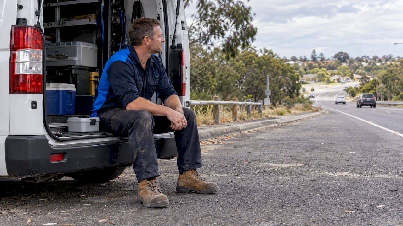 Schedule Technicians Without Burnout: Australian Rest, Travel Rules